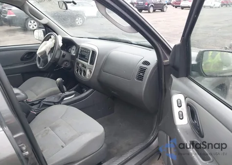 2006 Ford Escape Xlt/Xlt Sport z USA, uszkodzony, nr VIN 1FMYU03116KA87086